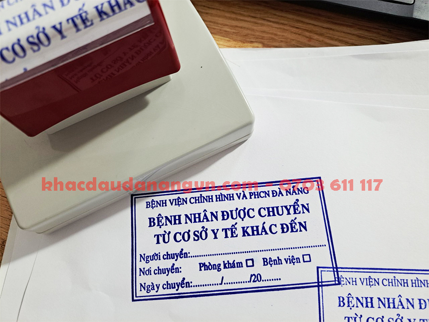 Khắc dấu ấn Đà Nẵng