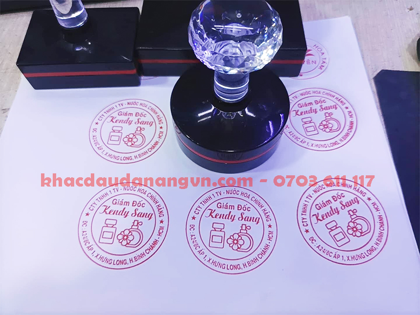 Khắc dấu ấn Đà Nẵng