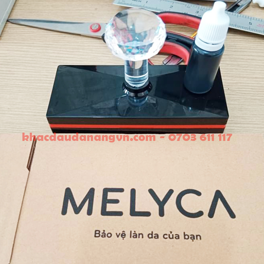 Khắc dấu ấn Đà Nẵng