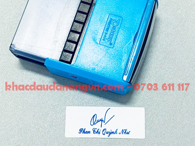 Khắc dấu tên quận Hải Châu
